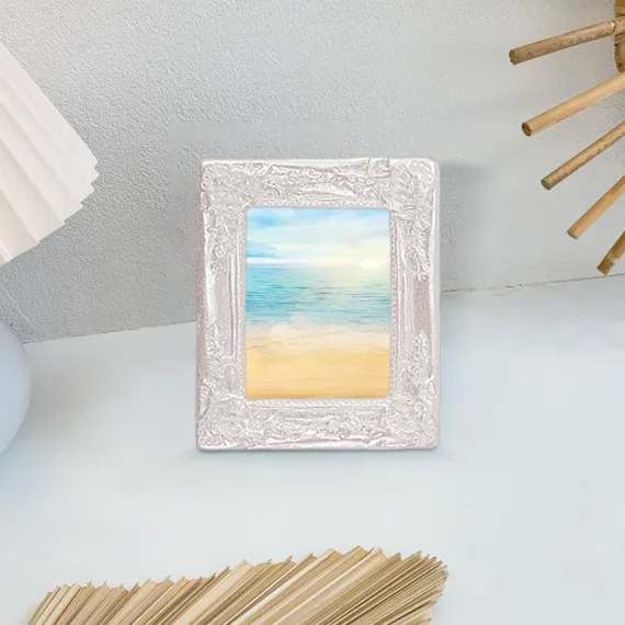 Vintage Picture Frames Tiny Picture Frames Antique Photo Frame Mini Vintage Frame Ornate Resin Oval Frame Table Top Display Frame Home Wedding Decor 2×2.4 in White
